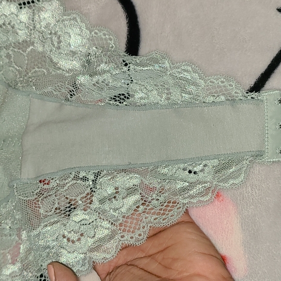 Beautiful Sage Lacy Body Shapewear - Picture 10 of 13